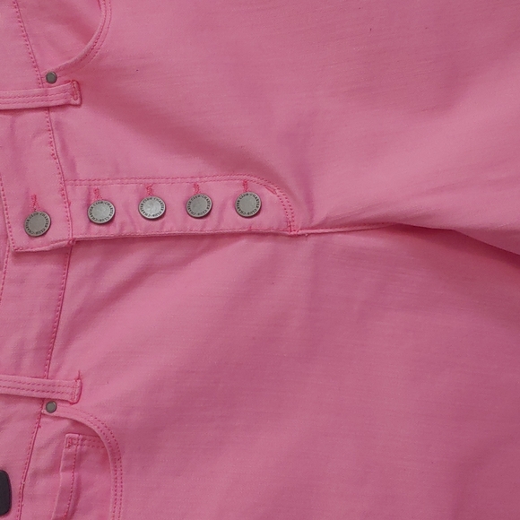 CHARTER CLUB pink capris pants wtih button fly close & pockets. Size 12. NWT - Picture 5 of 16